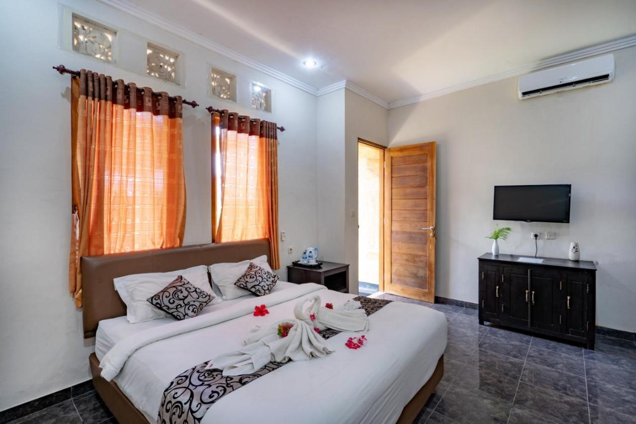 Villa Amari By Wizzela Batumadeg Bagian luar foto