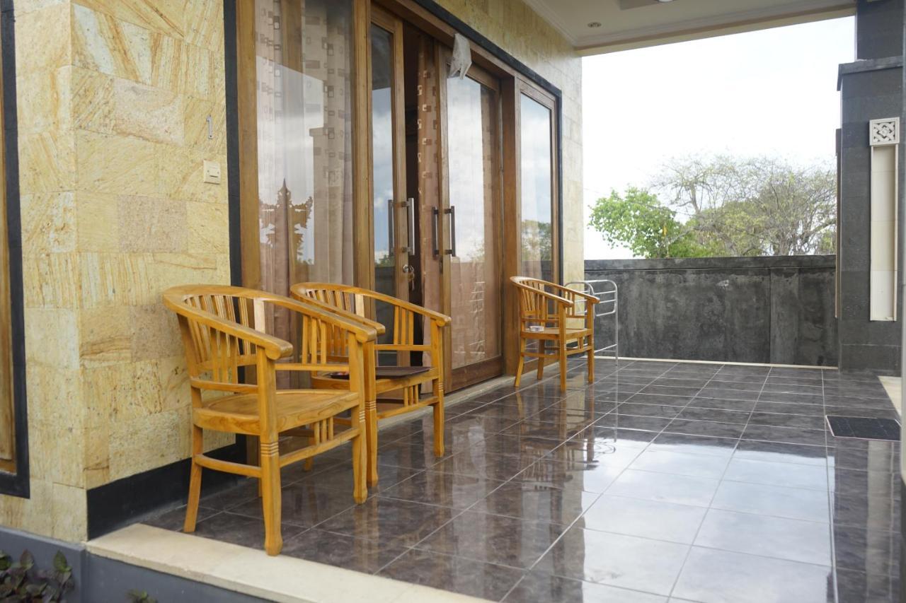Villa Amari By Wizzela Batumadeg Bagian luar foto